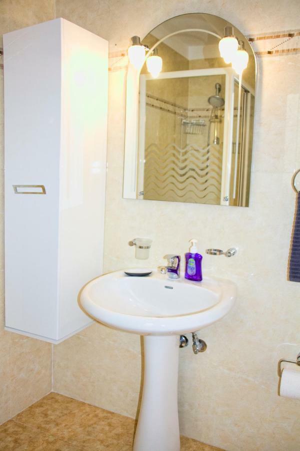 Charming Apartment Near Athens Center And The Sea 外观 照片